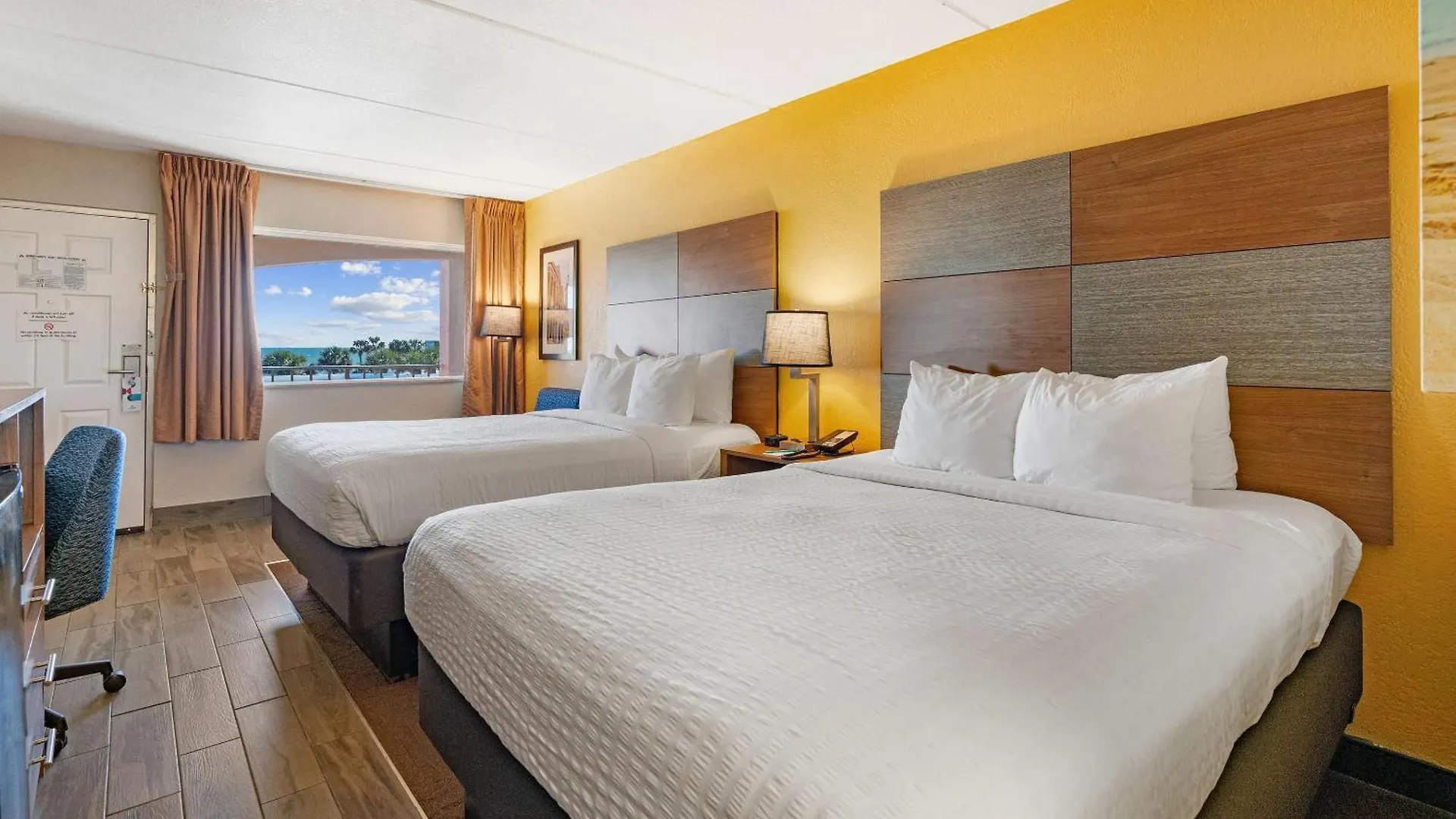 8 Beach Hotels in East End Galveston Worth Booking