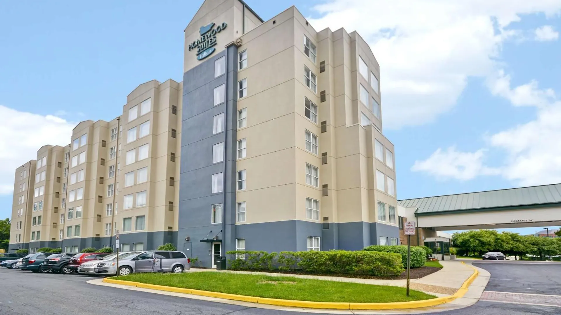 4 Hotels Near Vernon J Walker Nature Ctr for Smart Stays