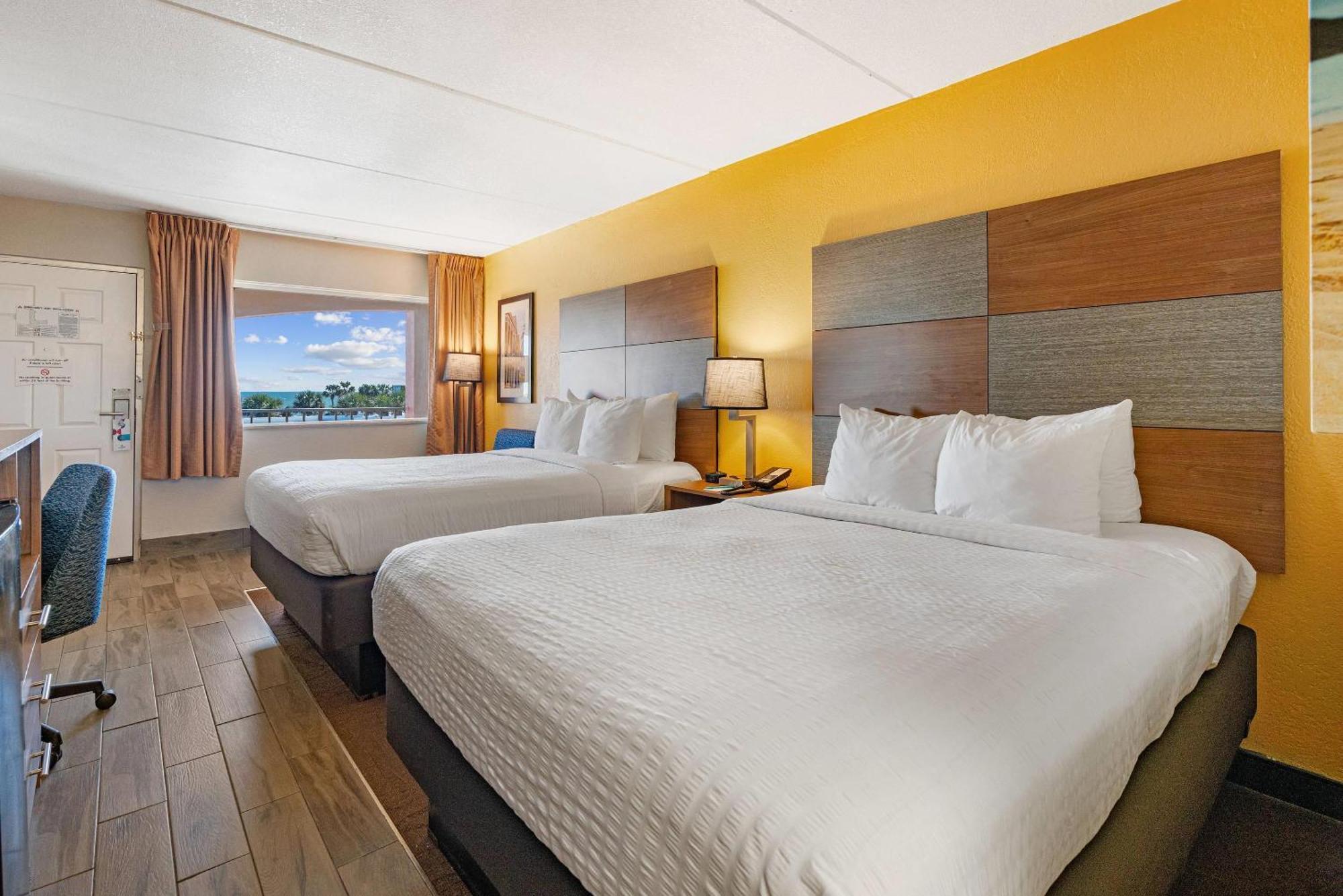 8 Beach Hotels in East End Galveston Worth Booking