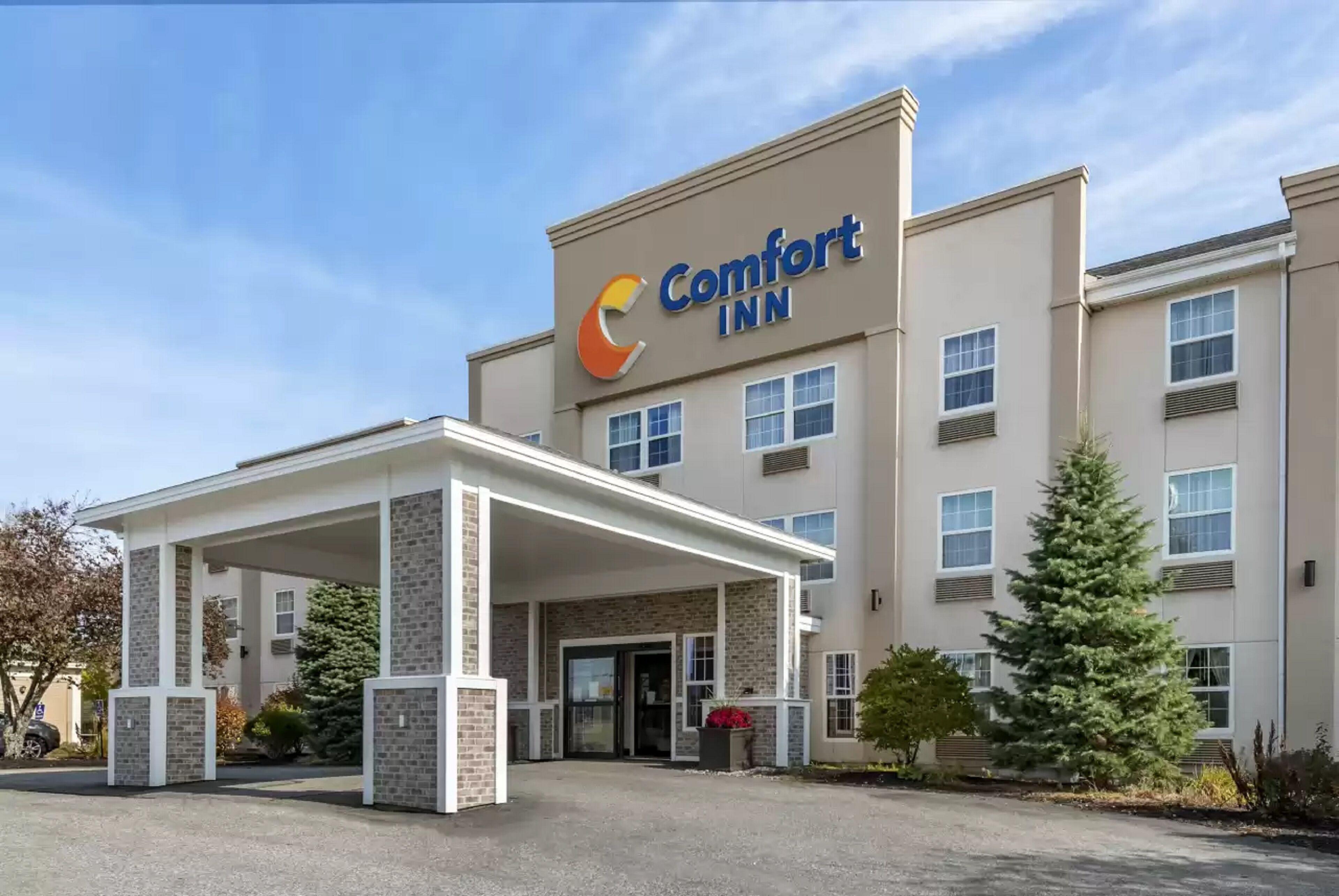 4 Couple Hotels Near Holocaust Human Rights Center of Maine Worth Booking